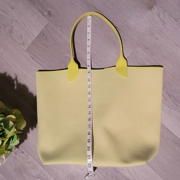 Rothy's The Lightweight Tote, Lemon Lime - Picture 15 of 16
